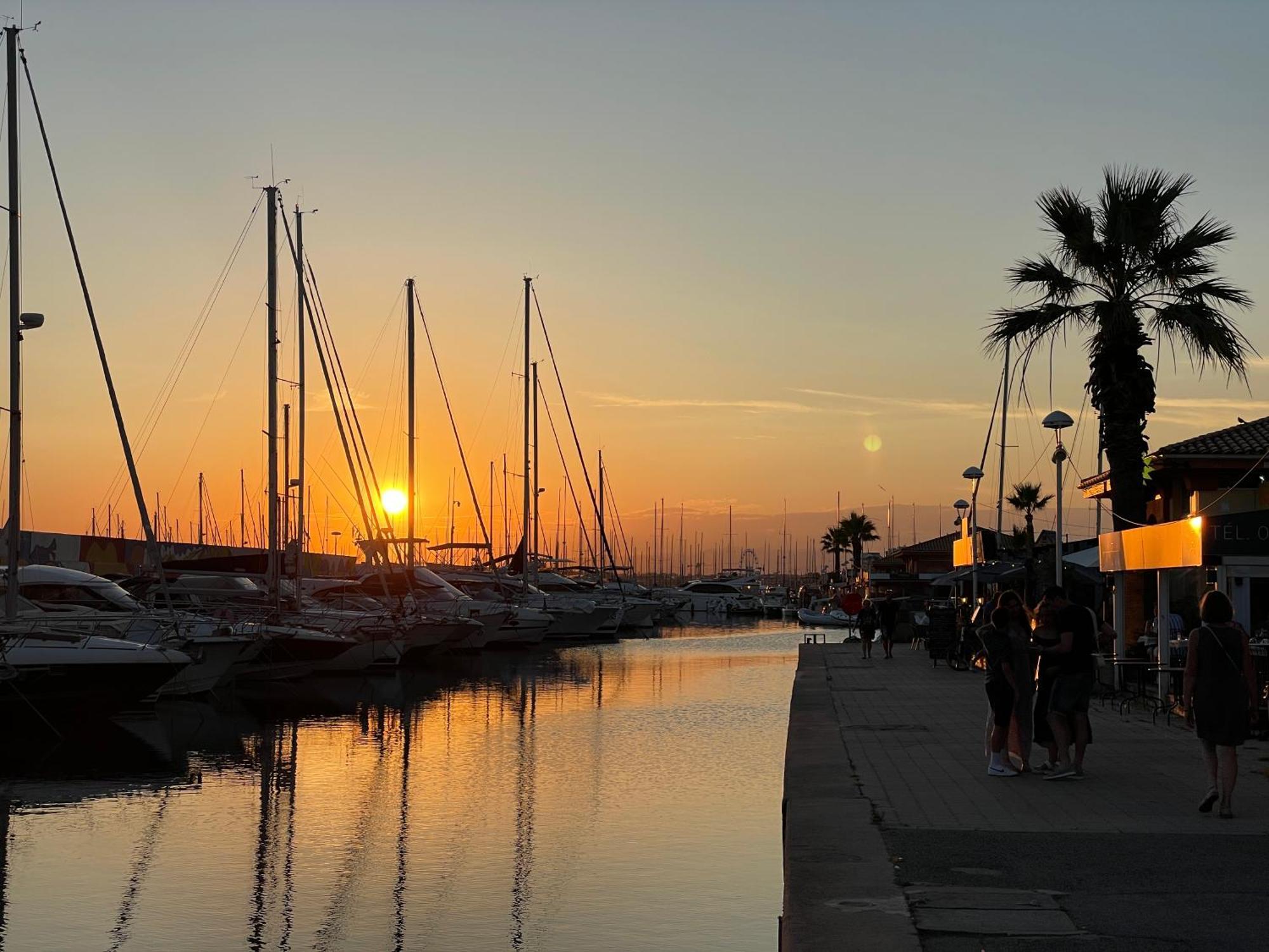 Yacht Studio Galarne Saint-Raphaël Zewnętrze zdjęcie