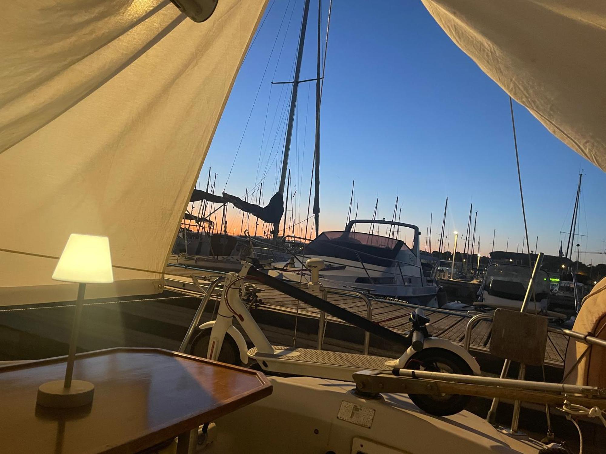 Yacht Studio Galarne Saint-Raphaël Zewnętrze zdjęcie