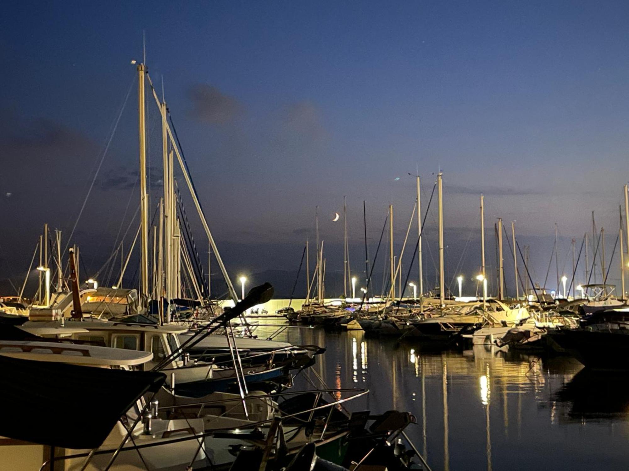 Yacht Studio Galarne Saint-Raphaël Zewnętrze zdjęcie
